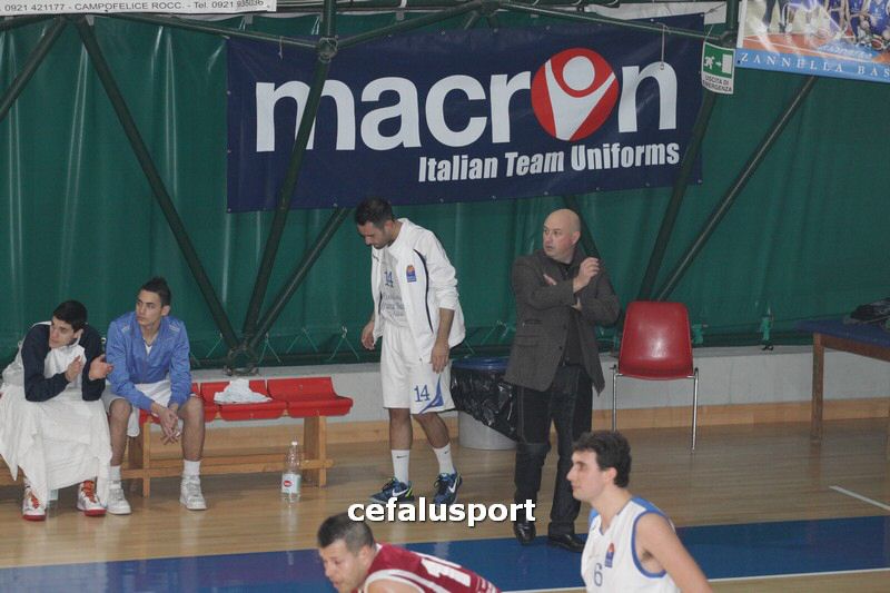 120304 sport 466_tn.jpg